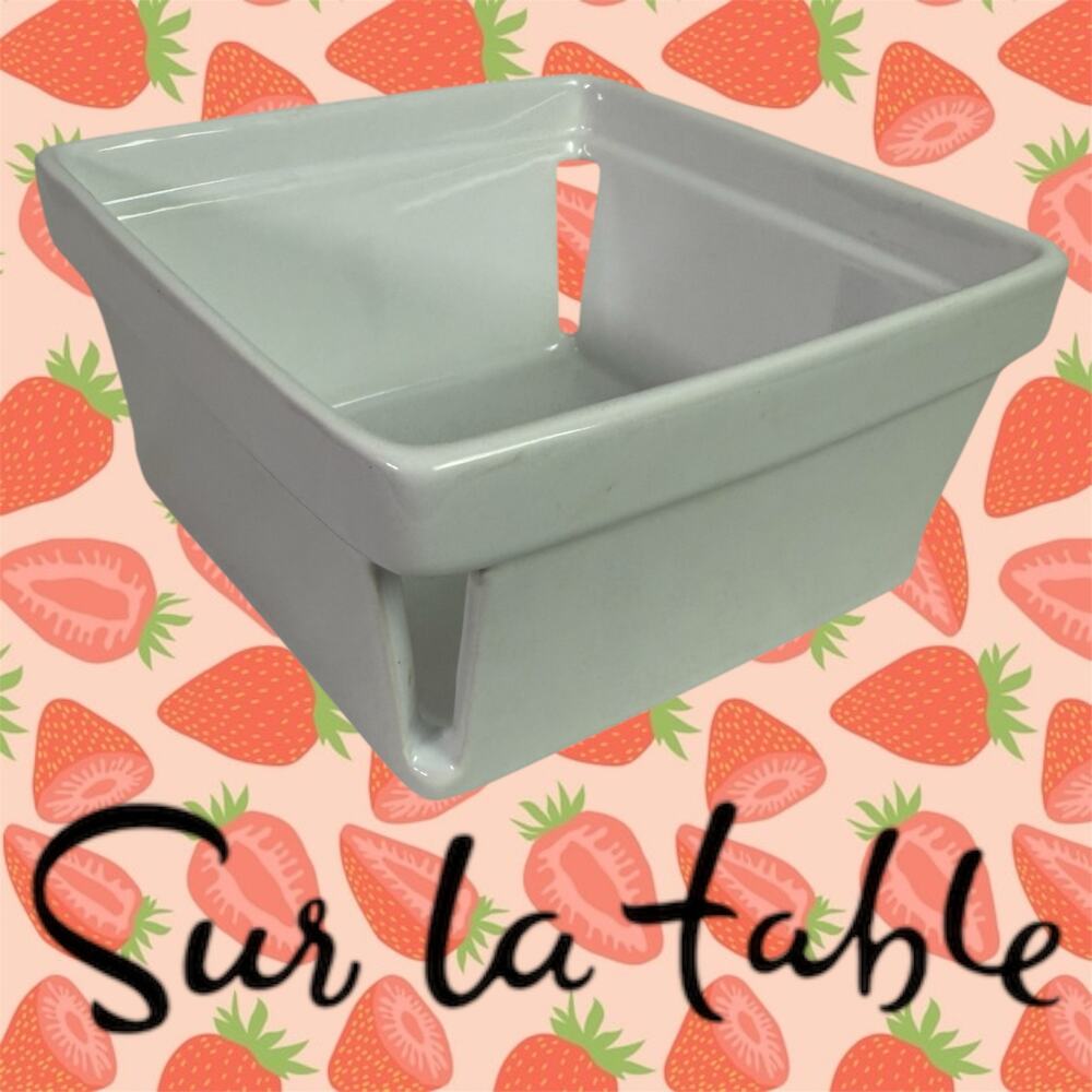 Sur la Table White Ceramic Decorative Berry Basket Bowl 5.5" x 5.75" Minimalist